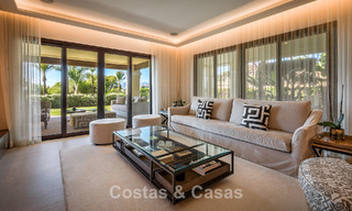 Exclusivo apartamento con jardín y piscina privada en venta en Aloha, Nueva Andalucía, Marbella 793470 