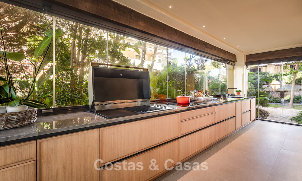 Exclusivo apartamento con jardín y piscina privada en venta en Aloha, Nueva Andalucía, Marbella 793476