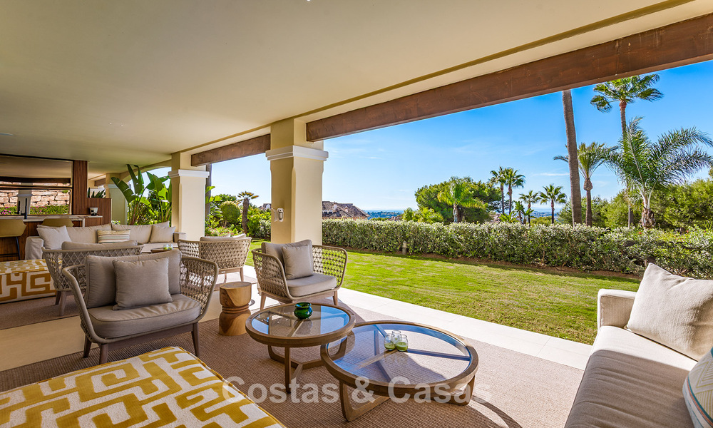 Exclusivo apartamento con jardín y piscina privada en venta en Aloha, Nueva Andalucía, Marbella 793482