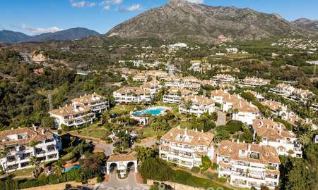 Apartamento listo para entrar a vivir, contemporánea, con 4 dormitorios en venta en la Milla de Oro de Marbella 793582