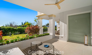 Apartamento listo para entrar a vivir, contemporánea, con 4 dormitorios en venta en la Milla de Oro de Marbella 793603 