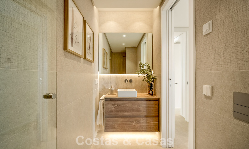 Apartamento listo para entrar a vivir, contemporánea, con 4 dormitorios en venta en la Milla de Oro de Marbella 793613