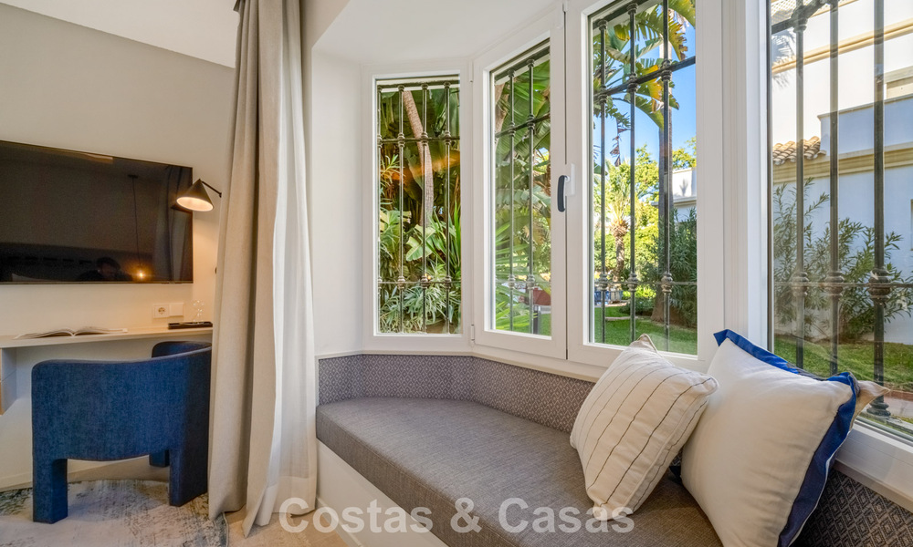 Apartamento listo para entrar a vivir, contemporánea, con 4 dormitorios en venta en la Milla de Oro de Marbella 793618