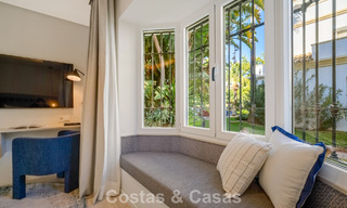 Apartamento listo para entrar a vivir, contemporánea, con 4 dormitorios en venta en la Milla de Oro de Marbella 793618 