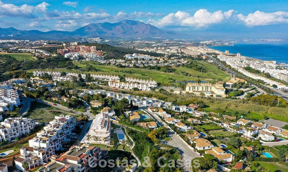 Modernos apartamentos de obra nueva con magníficas vistas al mar en Manilva, Costa del Sol 793622