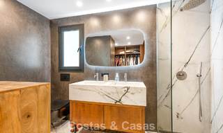 Elegante villa moderna a poca distancia de la playa en venta en Elviria, al este del centro de Marbella 793636 