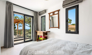 Elegante villa moderna a poca distancia de la playa en venta en Elviria, al este del centro de Marbella 793647 