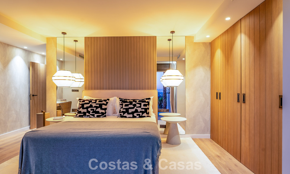Villa familiar renovada de alta calidad en venta en la codiciada zona de golf de Nueva Andalucía, Marbella 793163