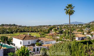 Villa familiar renovada de alta calidad en venta en la codiciada zona de golf de Nueva Andalucía, Marbella 793165 