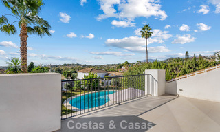 Villa familiar renovada de alta calidad en venta en la codiciada zona de golf de Nueva Andalucía, Marbella 793169 