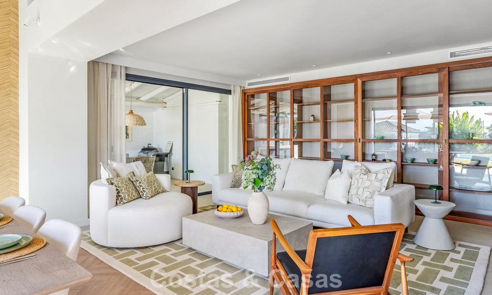 Villa familiar renovada de alta calidad en venta en la codiciada zona de golf de Nueva Andalucía, Marbella 793188