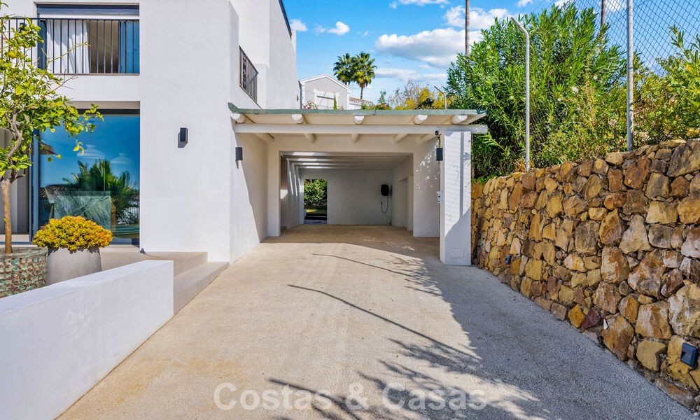 Villa familiar renovada de alta calidad en venta en la codiciada zona de golf de Nueva Andalucía, Marbella 793193
