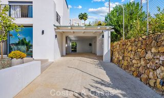 Villa familiar renovada de alta calidad en venta en la codiciada zona de golf de Nueva Andalucía, Marbella 793193 