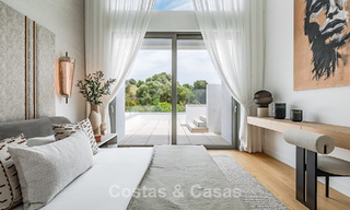 Villa de lujo lista para entrar a vivir con estilo arquitectónico minimalista en venta en la New Golden Mile entre Marbella y Estepona 793086 