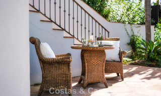 Elegante villa andaluza con vistas panorámicas al mar en venta en El Madroñal, Benahavís - Marbella 793835 