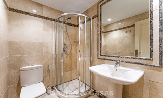 Elegante apartamento en planta baja con jardín privado en venta en Sierra Blanca, Marbella 793883 