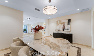 Elegante apartamento en planta baja con jardín privado en venta en Sierra Blanca, Marbella 793888 