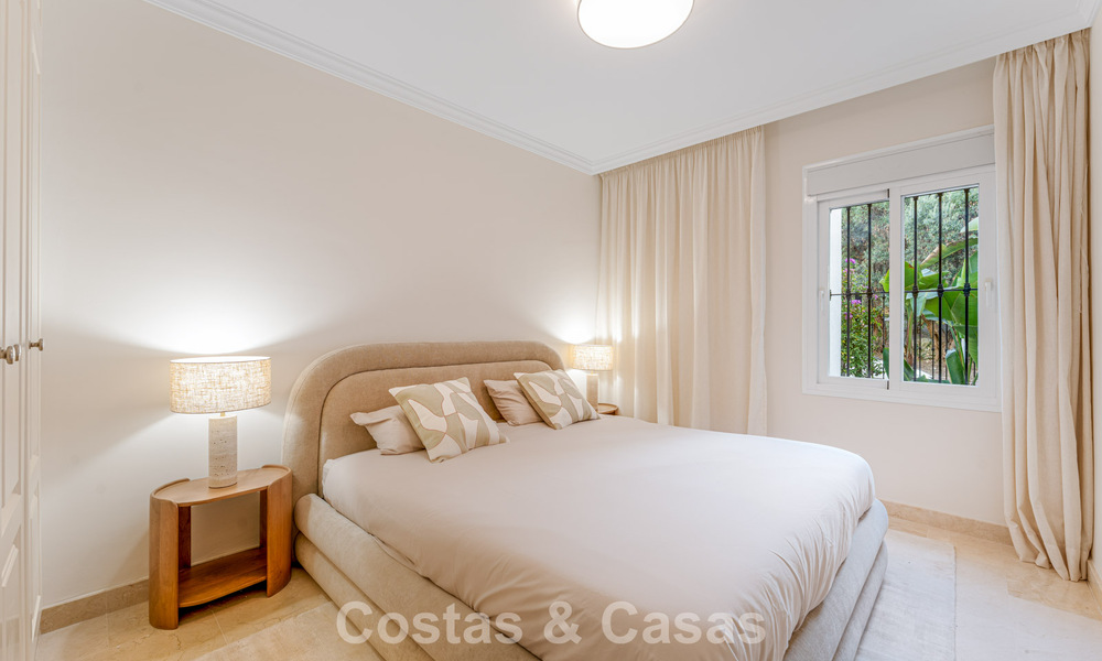Elegante apartamento en planta baja con jardín privado en venta en Sierra Blanca, Marbella 793890