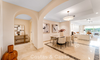 Elegante apartamento en planta baja con jardín privado en venta en Sierra Blanca, Marbella 793900 