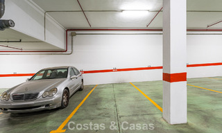 Elegante apartamento en planta baja con jardín privado en venta en Sierra Blanca, Marbella 793901 