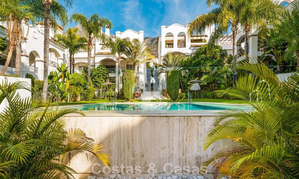 Elegante apartamento en planta baja con jardín privado en venta en Sierra Blanca, Marbella 793903