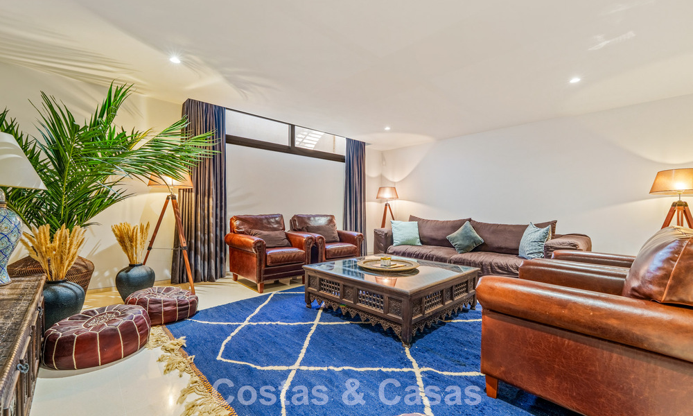 Exclusiva villa de lujo de diseño modernista en venta en el Valle del Golf de Nueva Andalucía, Marbella 793922