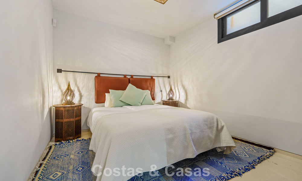 Exclusiva villa de lujo de diseño modernista en venta en el Valle del Golf de Nueva Andalucía, Marbella 793924