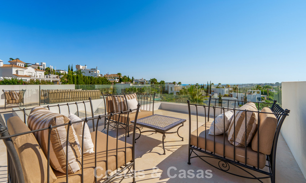 Exclusiva villa de lujo de diseño modernista en venta en el Valle del Golf de Nueva Andalucía, Marbella 793948