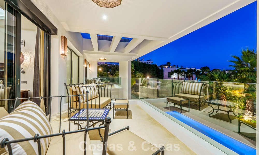 Exclusiva villa de lujo de diseño modernista en venta en el Valle del Golf de Nueva Andalucía, Marbella 793955