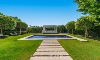 Villa de lujo con estilo contemporáneo en venta en una comunidad privada y segura de Nueva Andalucía, Marbella 793979 