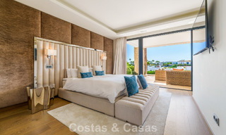 Villa de lujo con estilo contemporáneo en venta en una comunidad privada y segura de Nueva Andalucía, Marbella 793986 