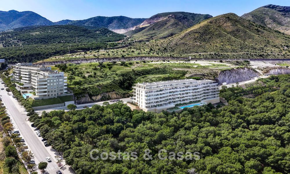 Apartamentos modernos de obra nueva con amplias terrazas y vistas al mar en venta en Torremolinos, Costa del Sol 793811