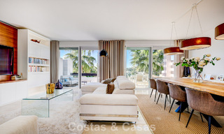 Ático renovado de 3 dormitorios en una exclusiva comunidad con vistas al mar y al campo de golf en Marbella - Benahavís 793305 