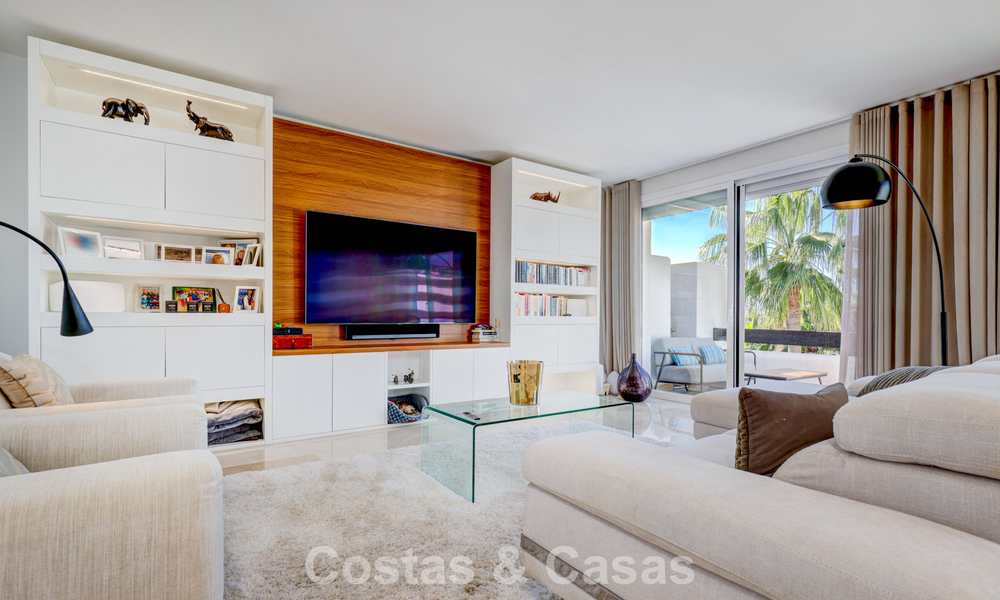 Ático renovado de 3 dormitorios en una exclusiva comunidad con vistas al mar y al campo de golf en Marbella - Benahavís 793776