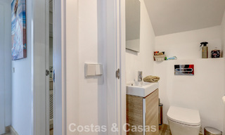 Ático renovado de 3 dormitorios en una exclusiva comunidad con vistas al mar y al campo de golf en Marbella - Benahavís 793779 