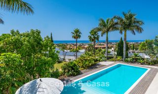 Villa de lujo, moderna y de alta gama en venta con vistas al mar en un prestigioso resort de golf en Marbella - Benahavís 794024 