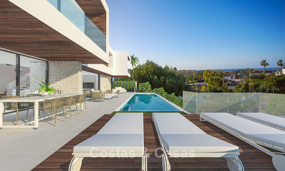 Villa moderna de lujo con vistas panorámicas al mar en venta en la New Golden Mile, entre Marbella y Estepona 794036
