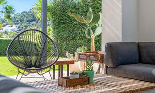 Amplia villa moderna con casa de invitados independiente en venta en El Madroñal, Benahavís - Marbella 794041 