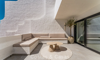 Apartamento dúplex listo para entrar a vivir, lujosamente reformado, en venta en las colinas de Marbella - Benahavís 794092 