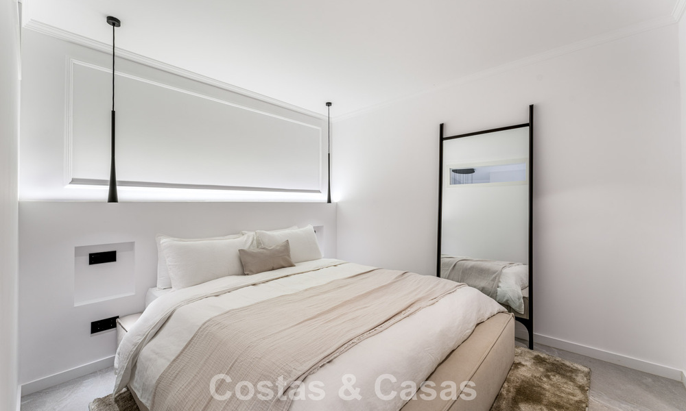 Apartamento dúplex listo para entrar a vivir, lujosamente reformado, en venta en las colinas de Marbella - Benahavís 794103