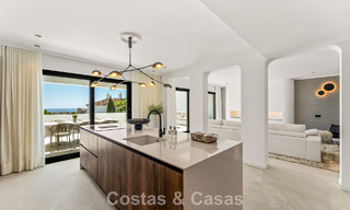 Apartamento dúplex listo para entrar a vivir, lujosamente reformado, en venta en las colinas de Marbella - Benahavís 794120 