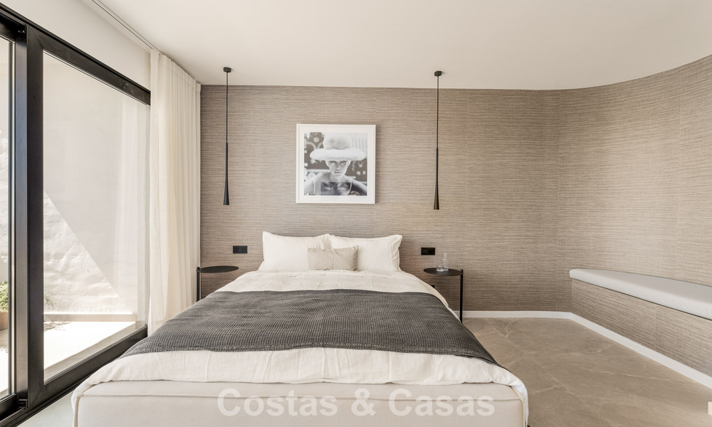 Apartamento dúplex listo para entrar a vivir, lujosamente reformado, en venta en las colinas de Marbella - Benahavís 794124