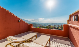 Ático de diseño escandinavo exclusivo con vistas de 180° en venta en Benahavís - Marbella 794161 