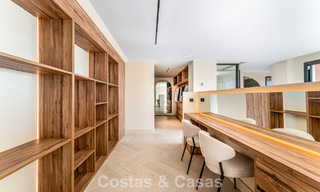 Ático de diseño escandinavo exclusivo con vistas de 180° en venta en Benahavís - Marbella 794169 