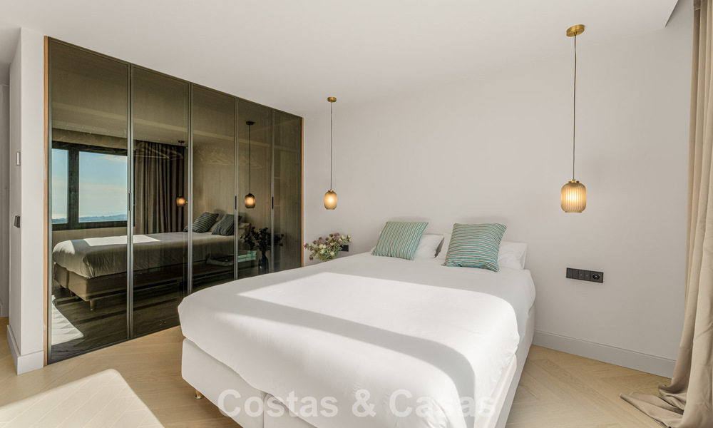 Ático de diseño escandinavo exclusivo con vistas de 180° en venta en Benahavís - Marbella 794176