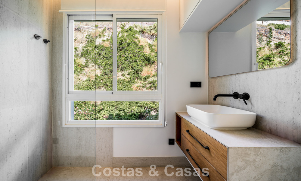 Apartamento reformado y listo para entrar a vivir con vistas al mar en La Quinta Golf Resort, Benahavís - Marbella 794232