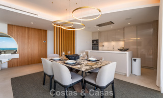 Amplio apartamento contemporáneo, listo para entrar a vivir en venta en las colinas de la Quinta en Marbella - Benahavís 794376 