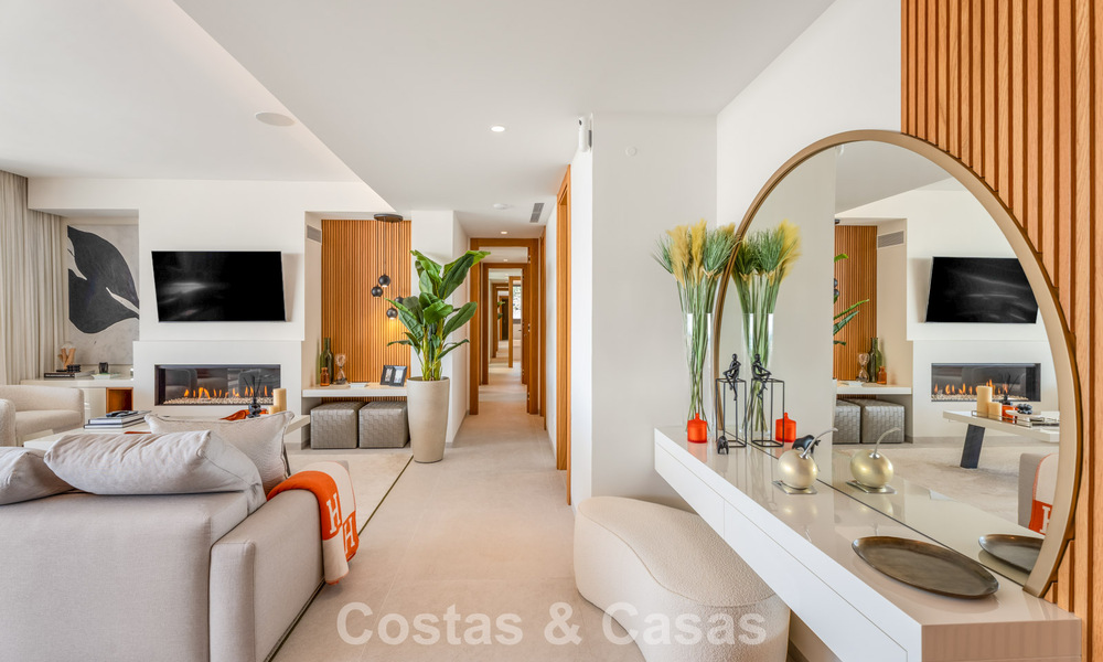 Amplio apartamento contemporáneo, listo para entrar a vivir en venta en las colinas de la Quinta en Marbella - Benahavís 794380