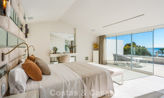 Prestigiosa villa pareada moderna renovada en venta, segunda línea de playa en Puente Romano en la Milla de Oro de Marbella 794454 