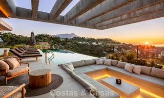 Villa de lujo totalmente nueva con vistas panorámicas en venta en la urbanización cerrada de El Madroñal, Benahavis - Marbella 794199 